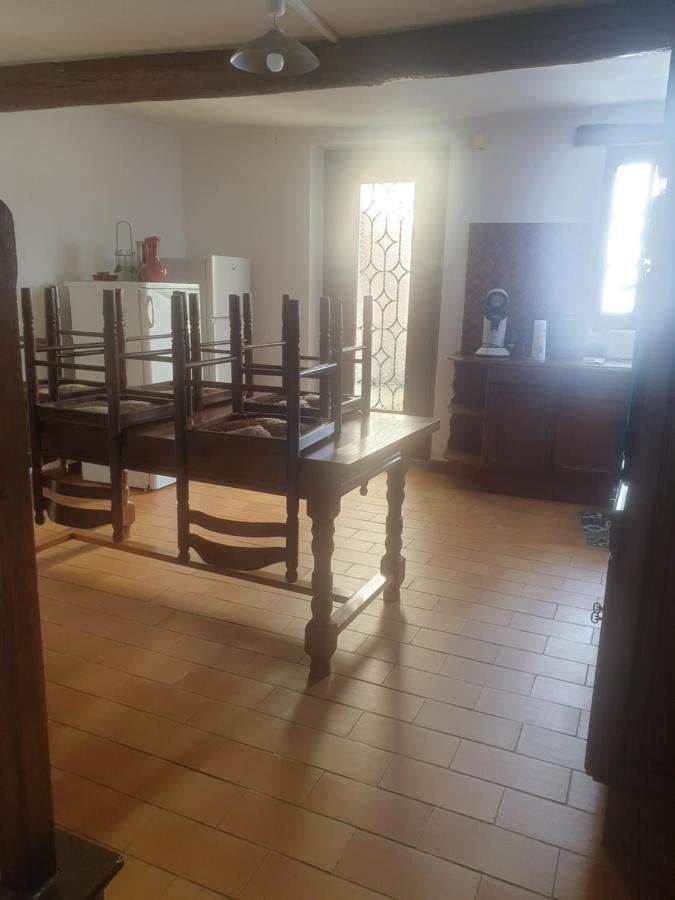 Maison De Village De 98 M2 Typiquement Provencale Pierrevert Екстериор снимка
